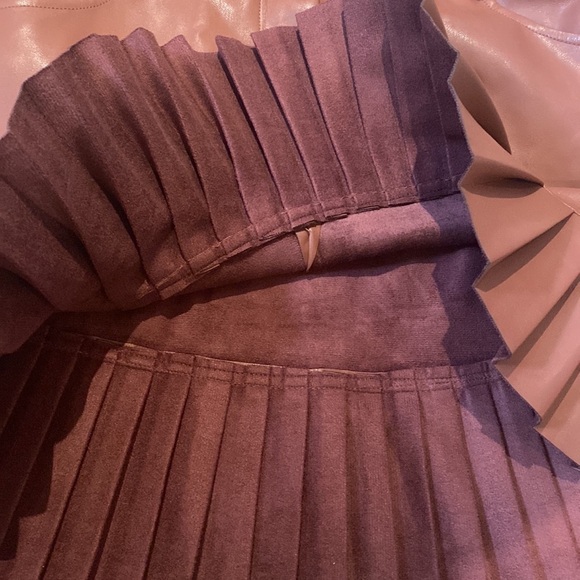 ZARA pleated faux leather mini skirt with belt Pink Size XS - Picture 11 of 16